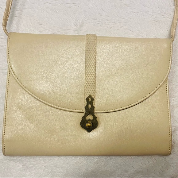 Darling Vintage Purse - Picture 2 of 10